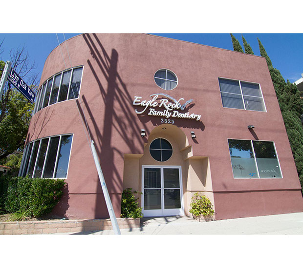 Los Angeles Dentist