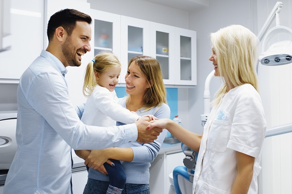 Benefits Of Visiting A Family Dentist For A Dental Exam